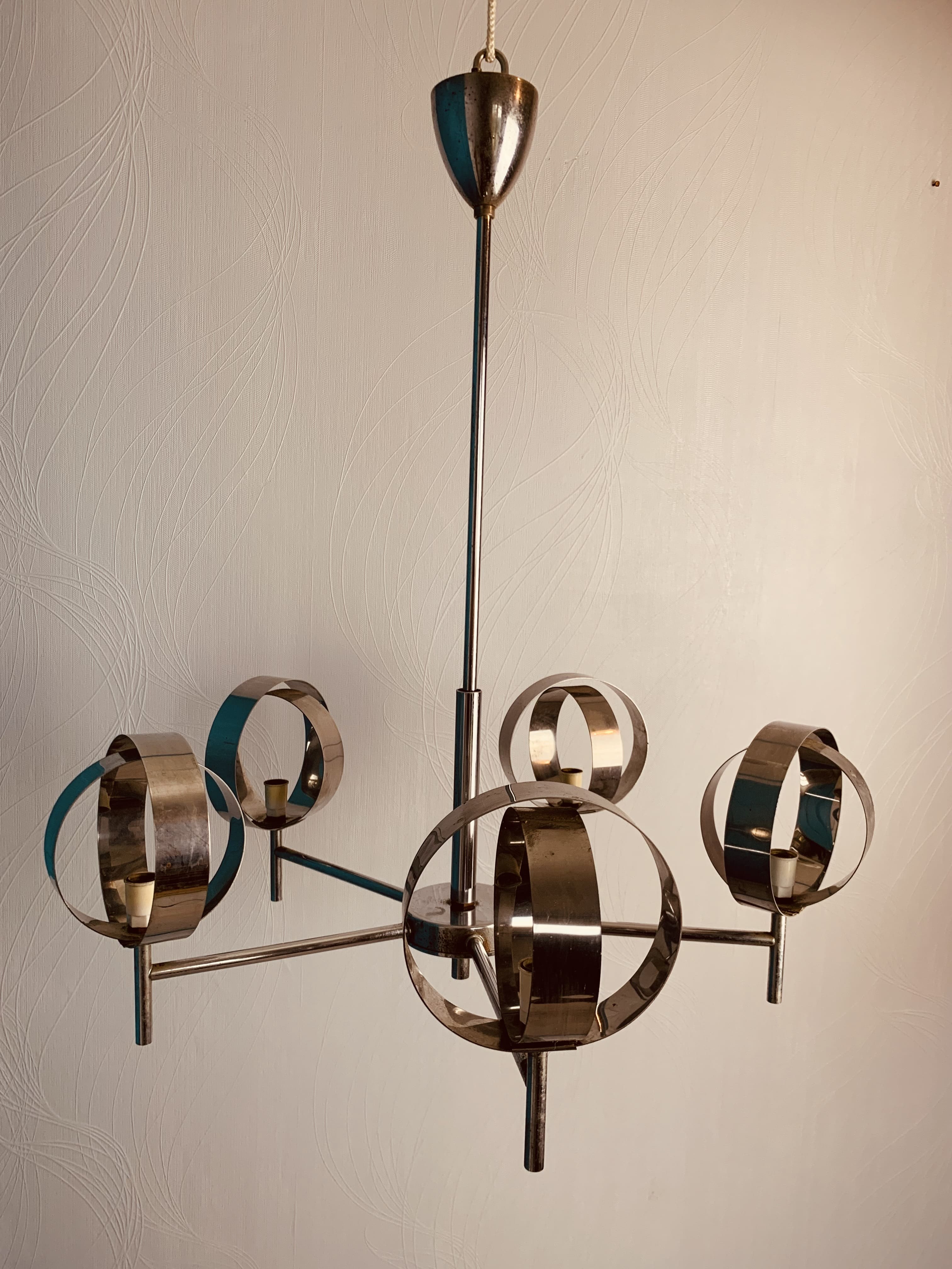 Chrome chandelier 5 spheres
