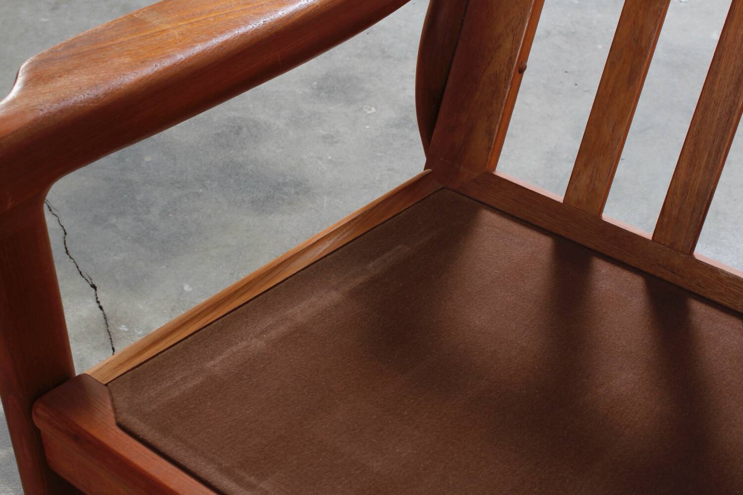 Canapé vintage 2 places Holstebro en teck, design danois du milieu du siècle