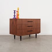 Commode scandinave en noyer