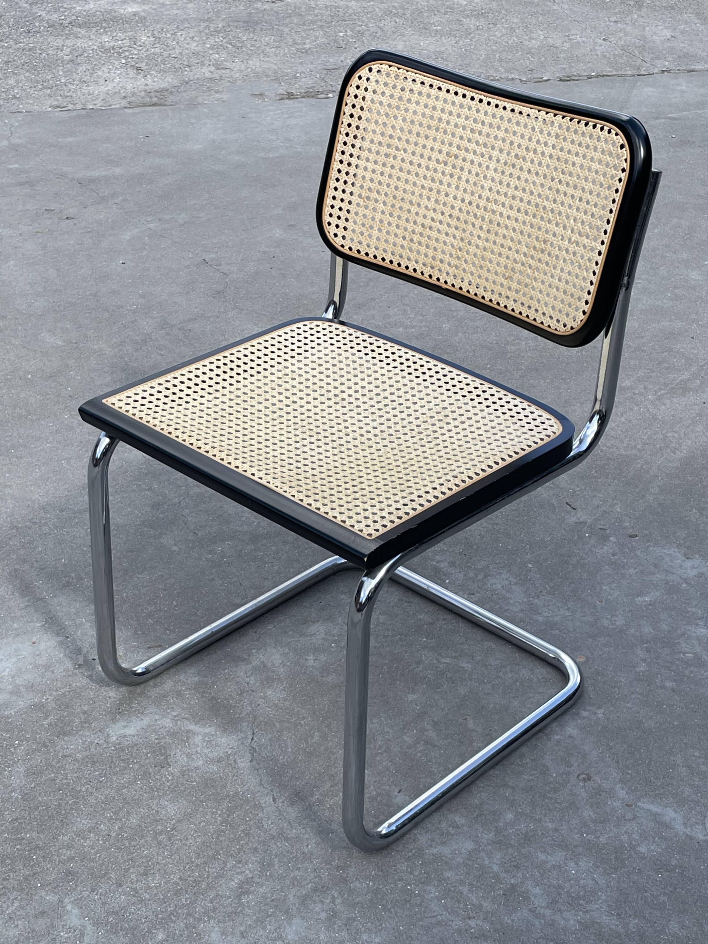 Cesca chair b32 model in blak and wood by Marcel Breuer