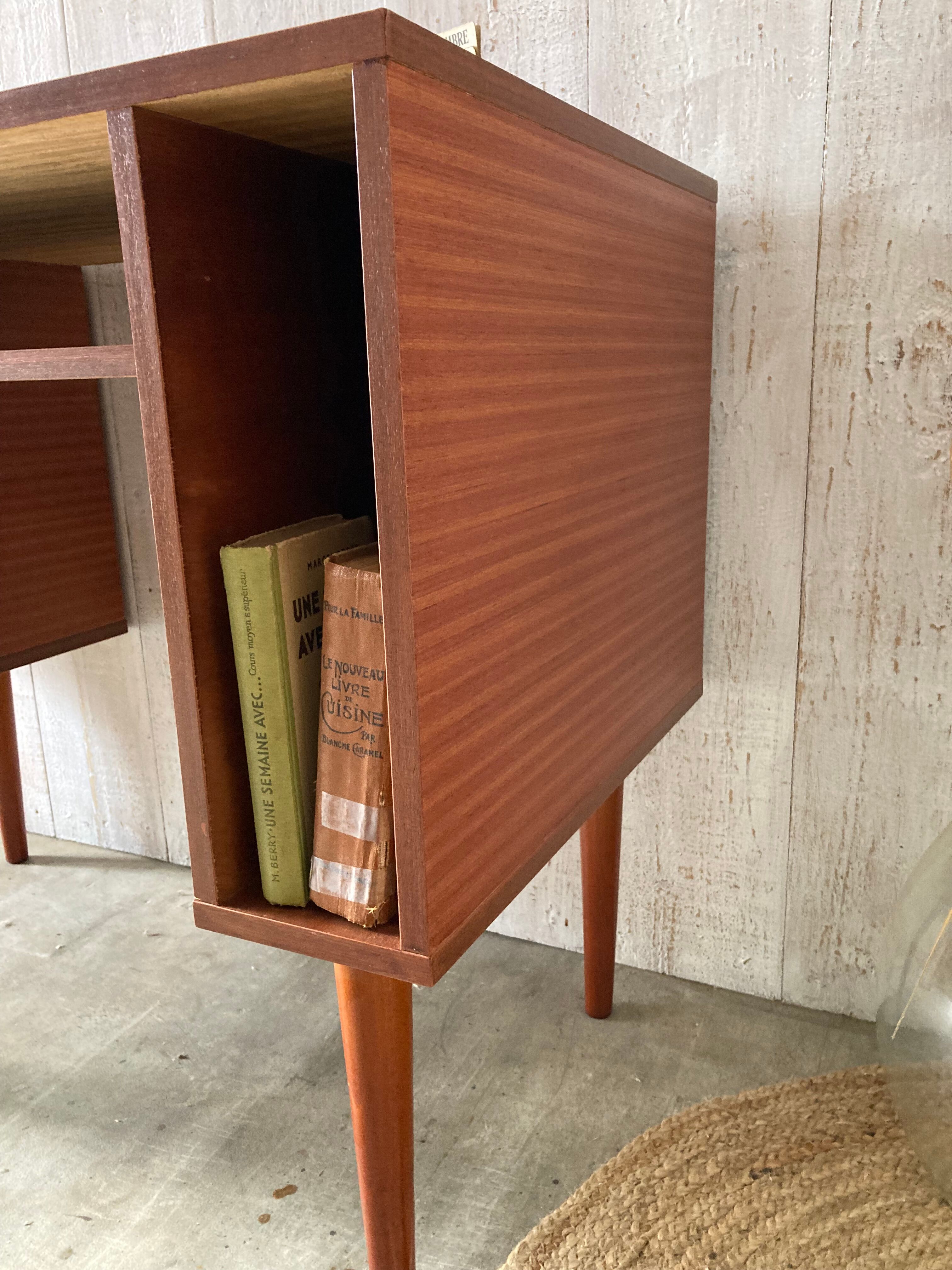 Bureau vintage