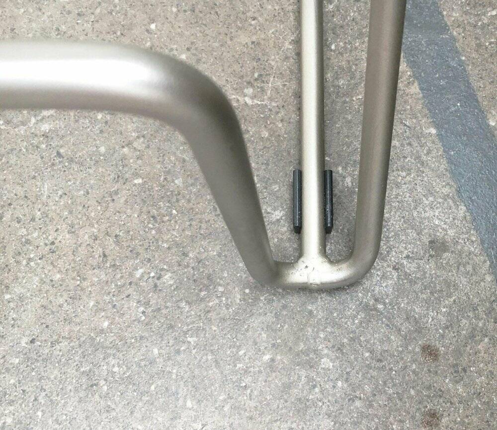 Postmodern German kitchen bar stool Kreuzschwinger by Till Behrens for Schlubach, 1980s.