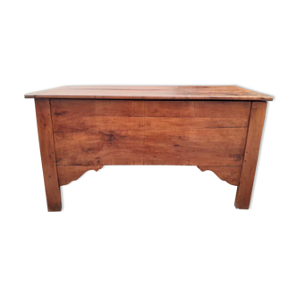 Maie walnut early 20th century
