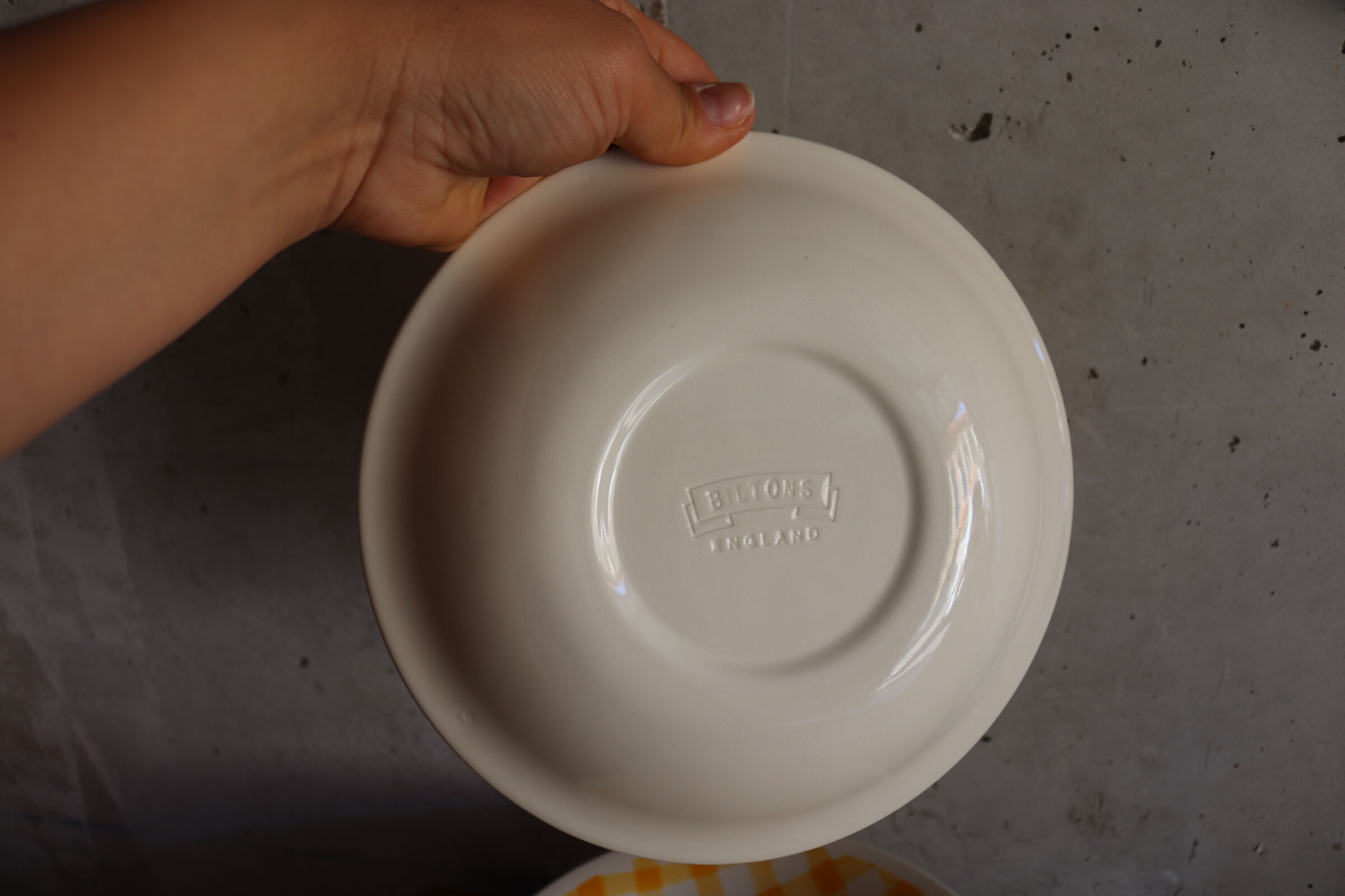 6 hollow checkered plates England