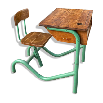 Children's desk