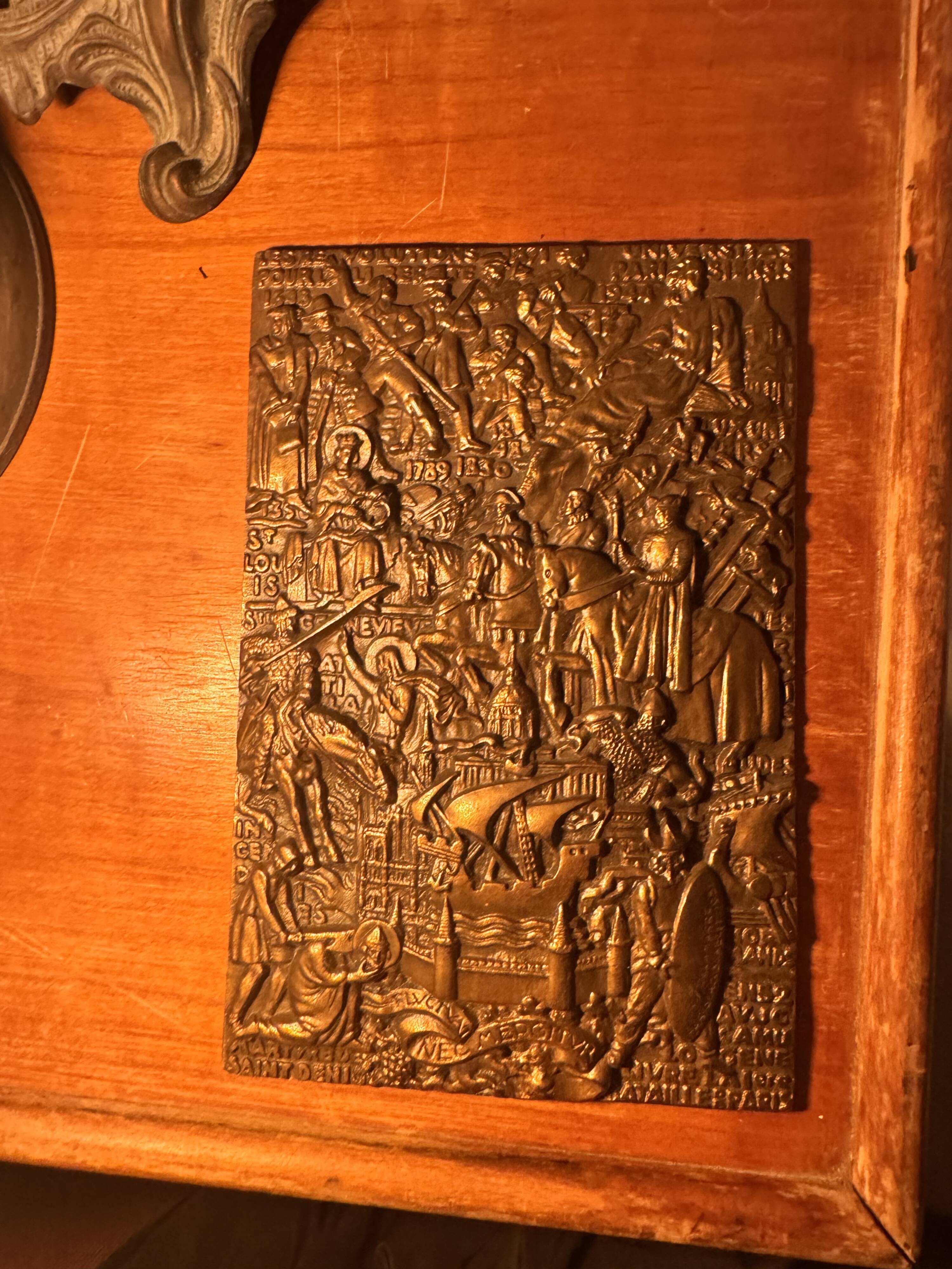 Bronze plaque signed René Delamarre – 1951 – Historical bas-relief