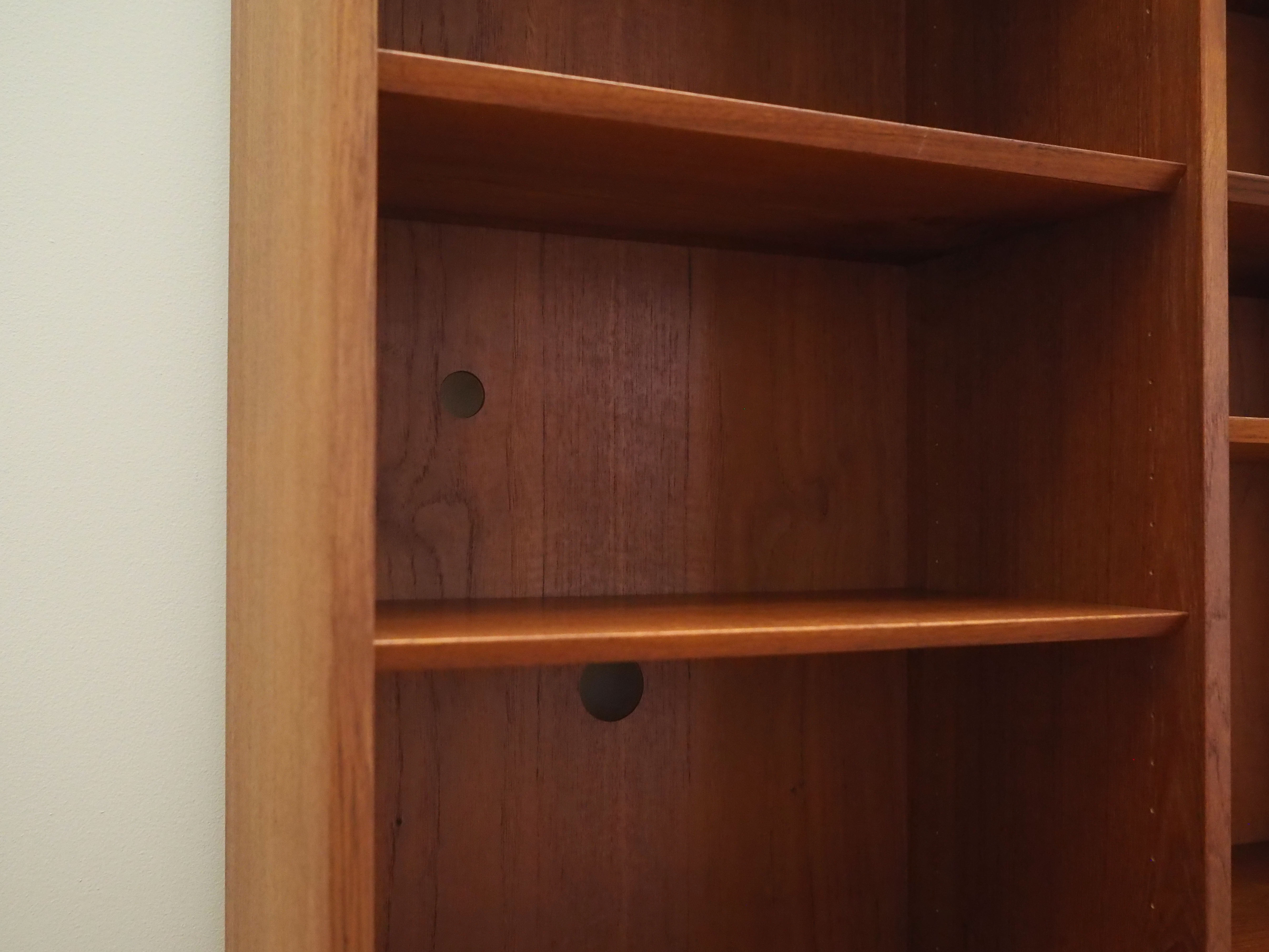 Teak bookcase, Danish design, 1970s, manufactured by Hundevad