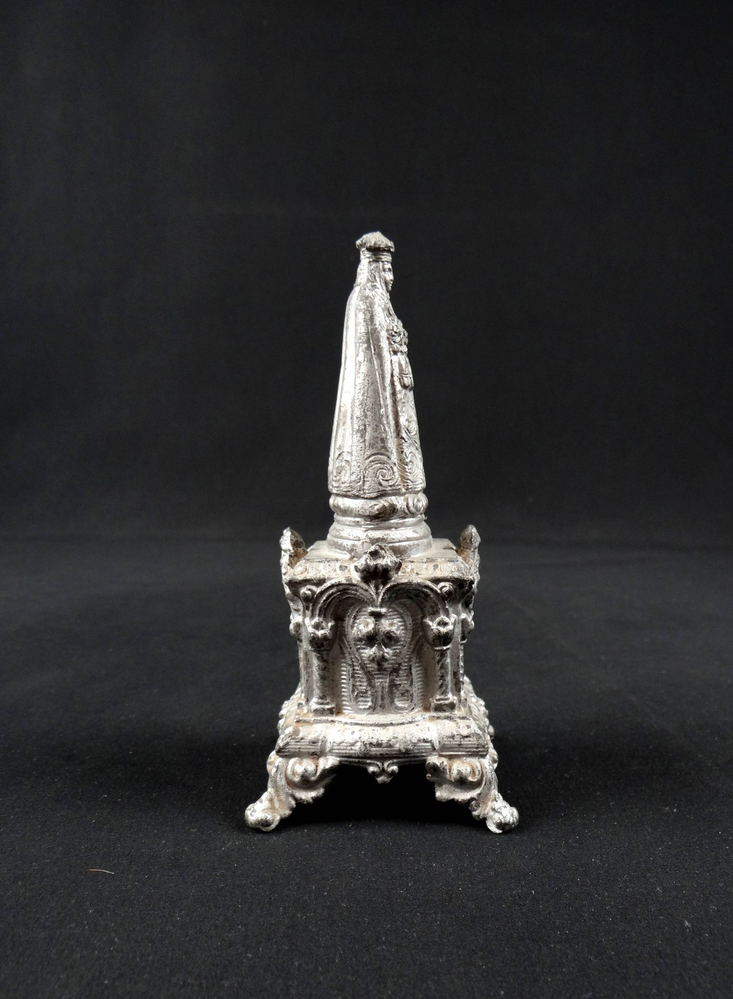 Statuette of the Virgin and Child, Consoler of the Afflicted, late 19th century