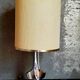 Lampe moderniste métal chromé années 70, abat-jour en toile beige