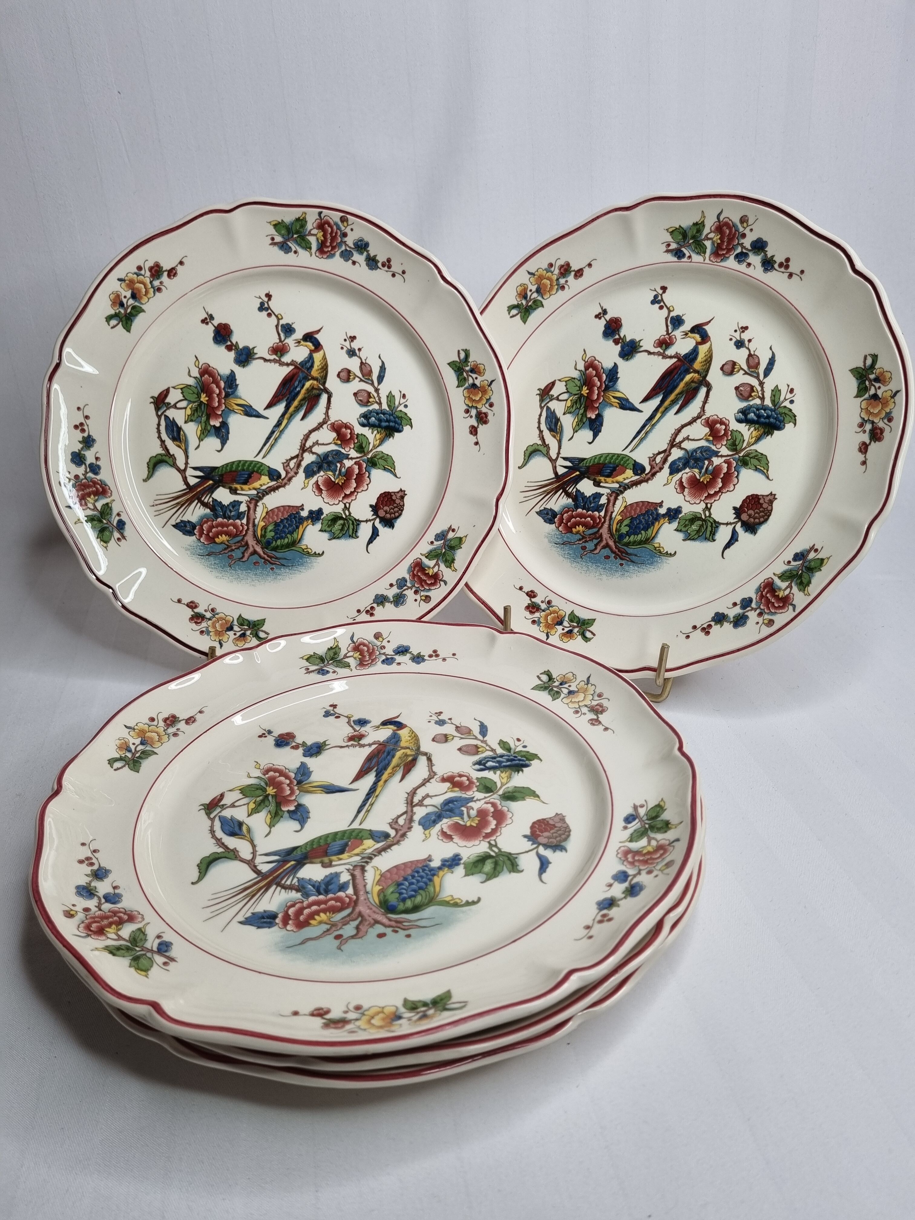 Ensemble de six assiettes Villeroy et Boch, décor Phénix, 26 cm