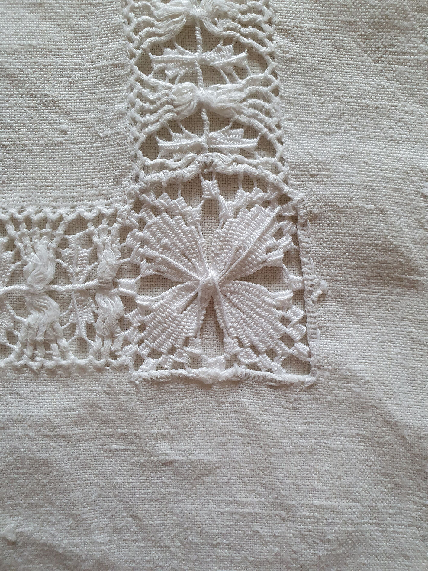 Linen drapery with Venice days