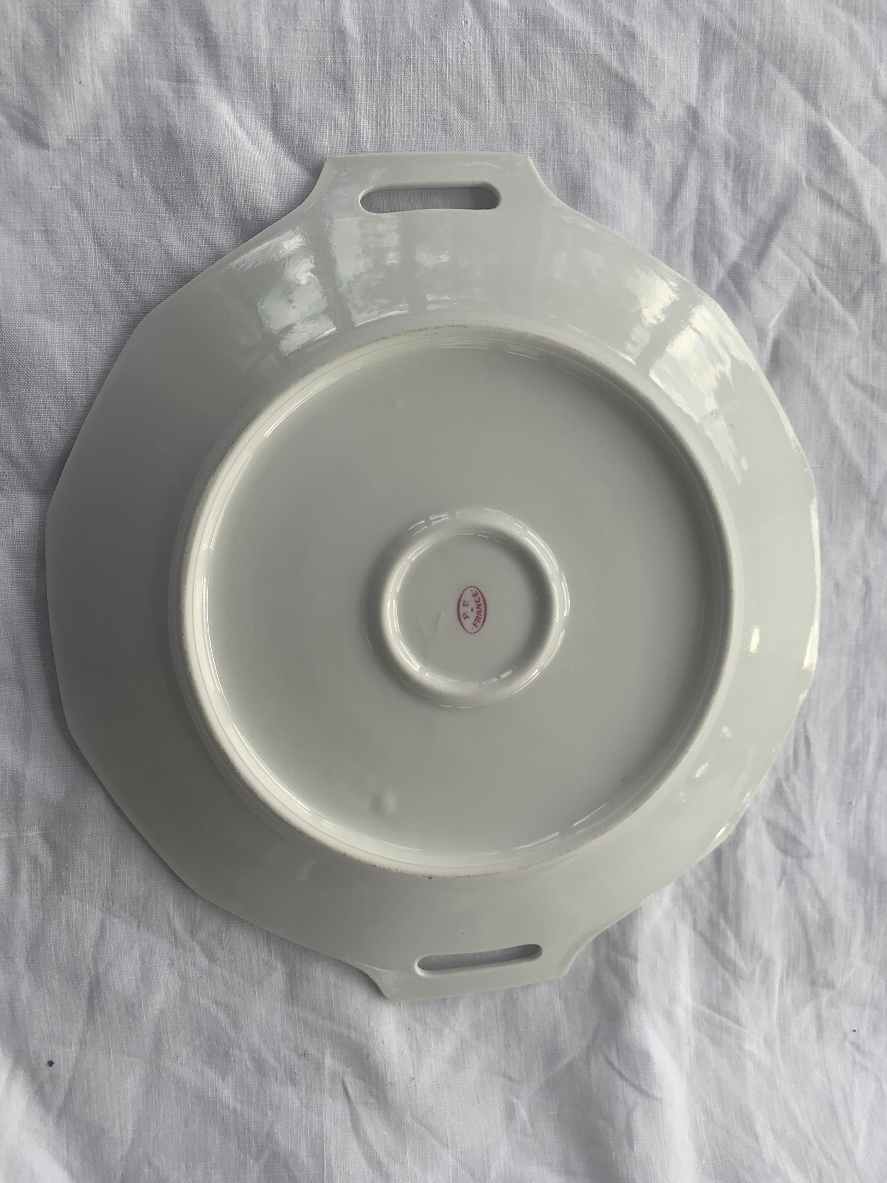 Cake dish patterns roses in art deco porcelain