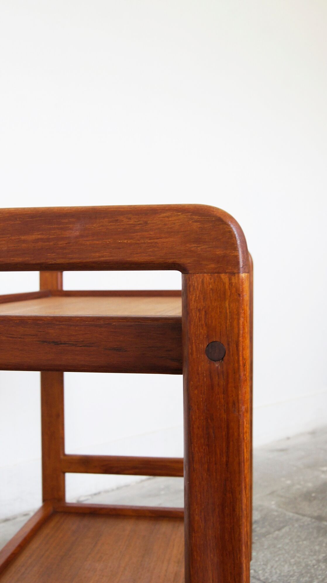 Desserte danoise en teck, années 1960