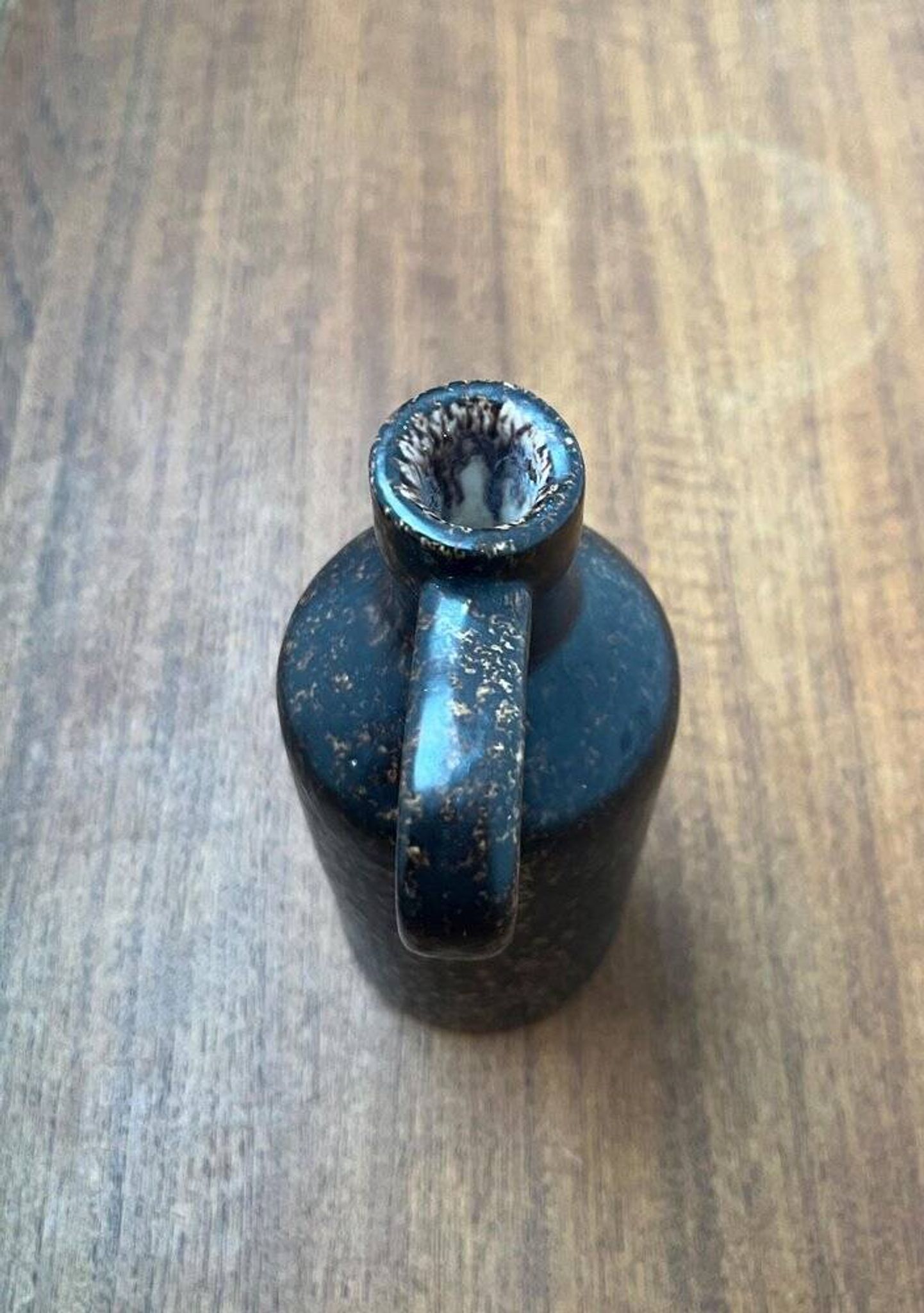 Mid-century ceramic carafe vase by Bastian le Pemp for Kemper / Quimper France, 1960s.