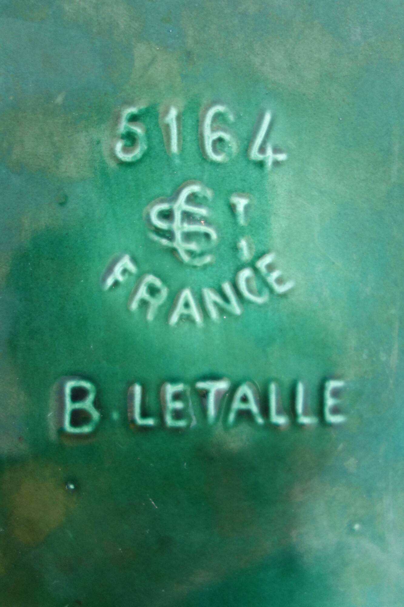 Art deco candy box in green porcelain Letalle, St Clément