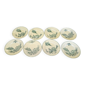 Lot de huit assiettes anciennes en St Amand