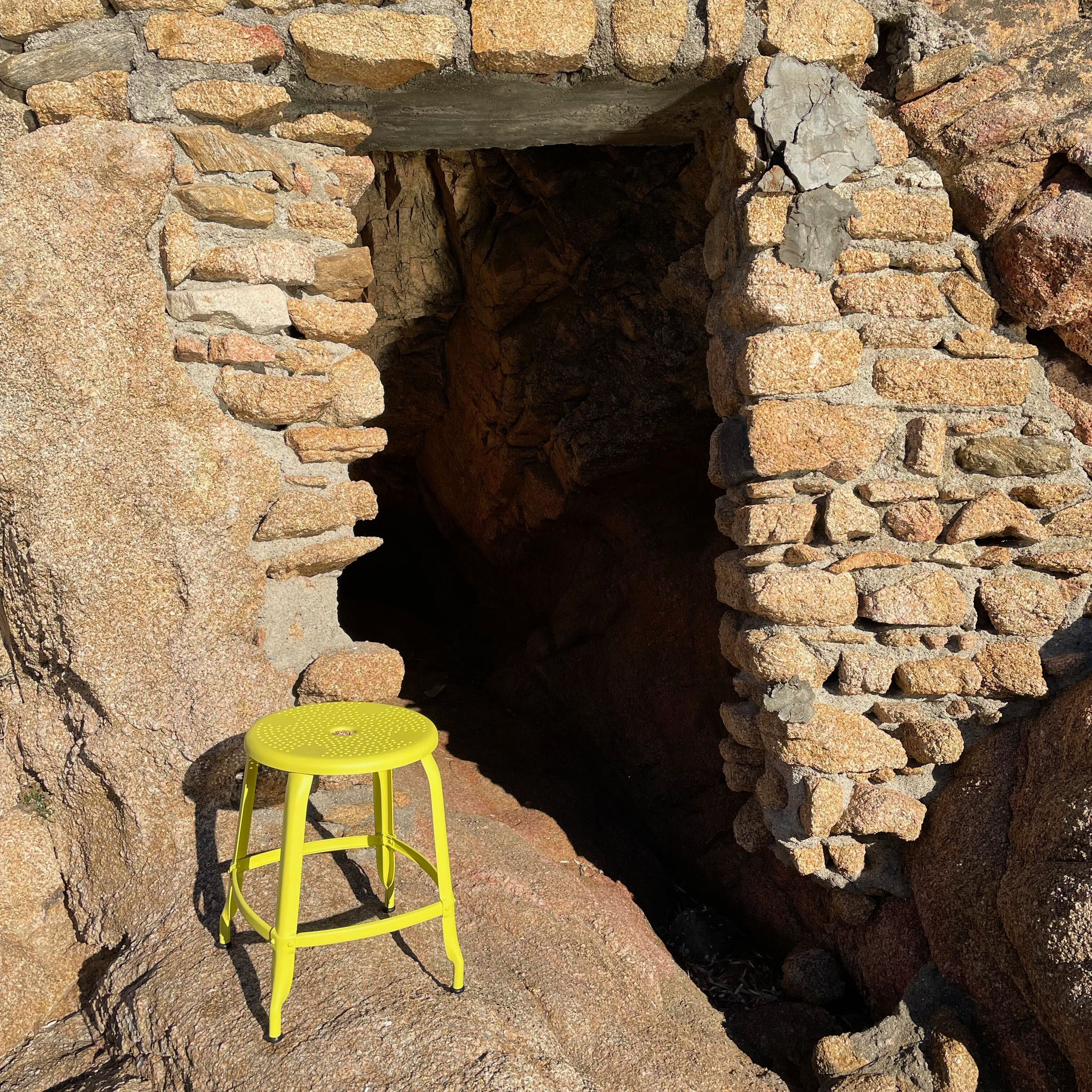 Stool nicolle® h45cm outdoor - ral 1016 textured