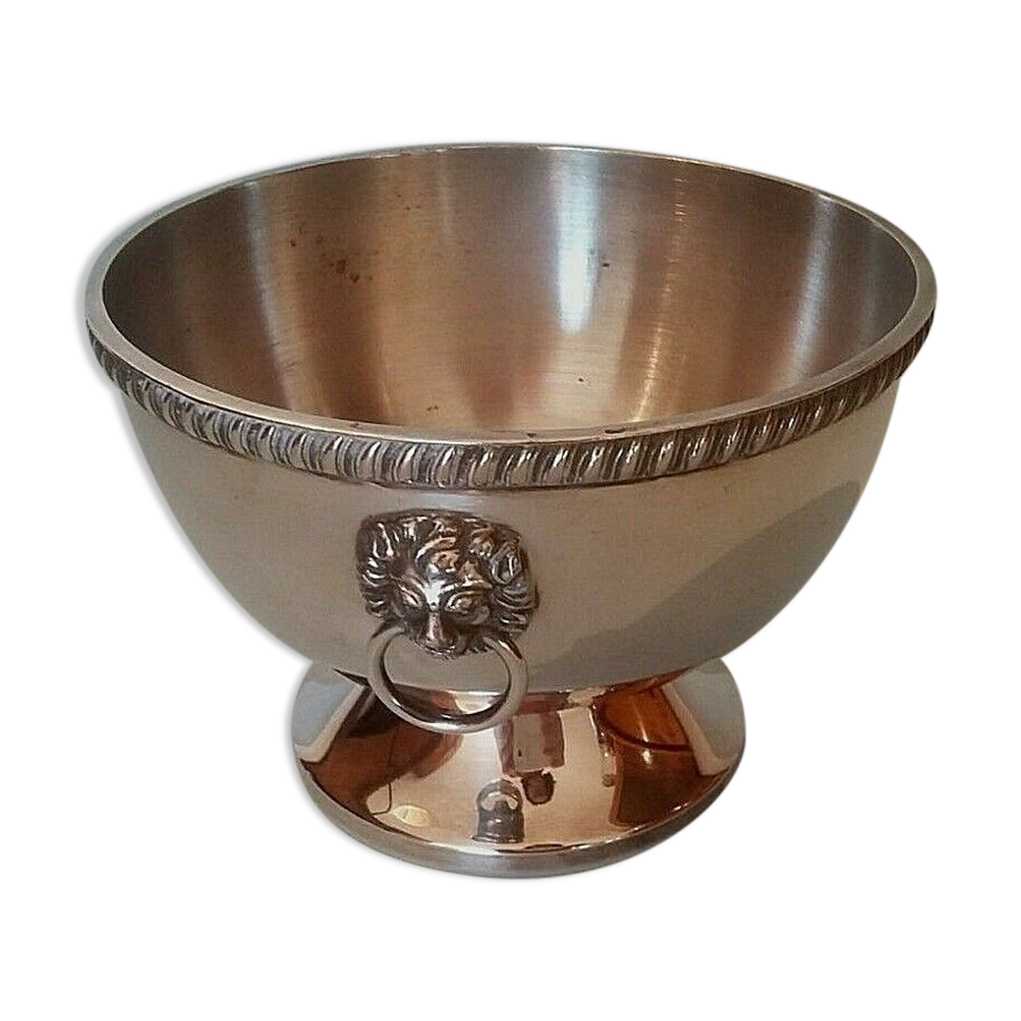 Cut in silver metal english cavalier