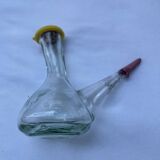 Small catalan poron in glass.