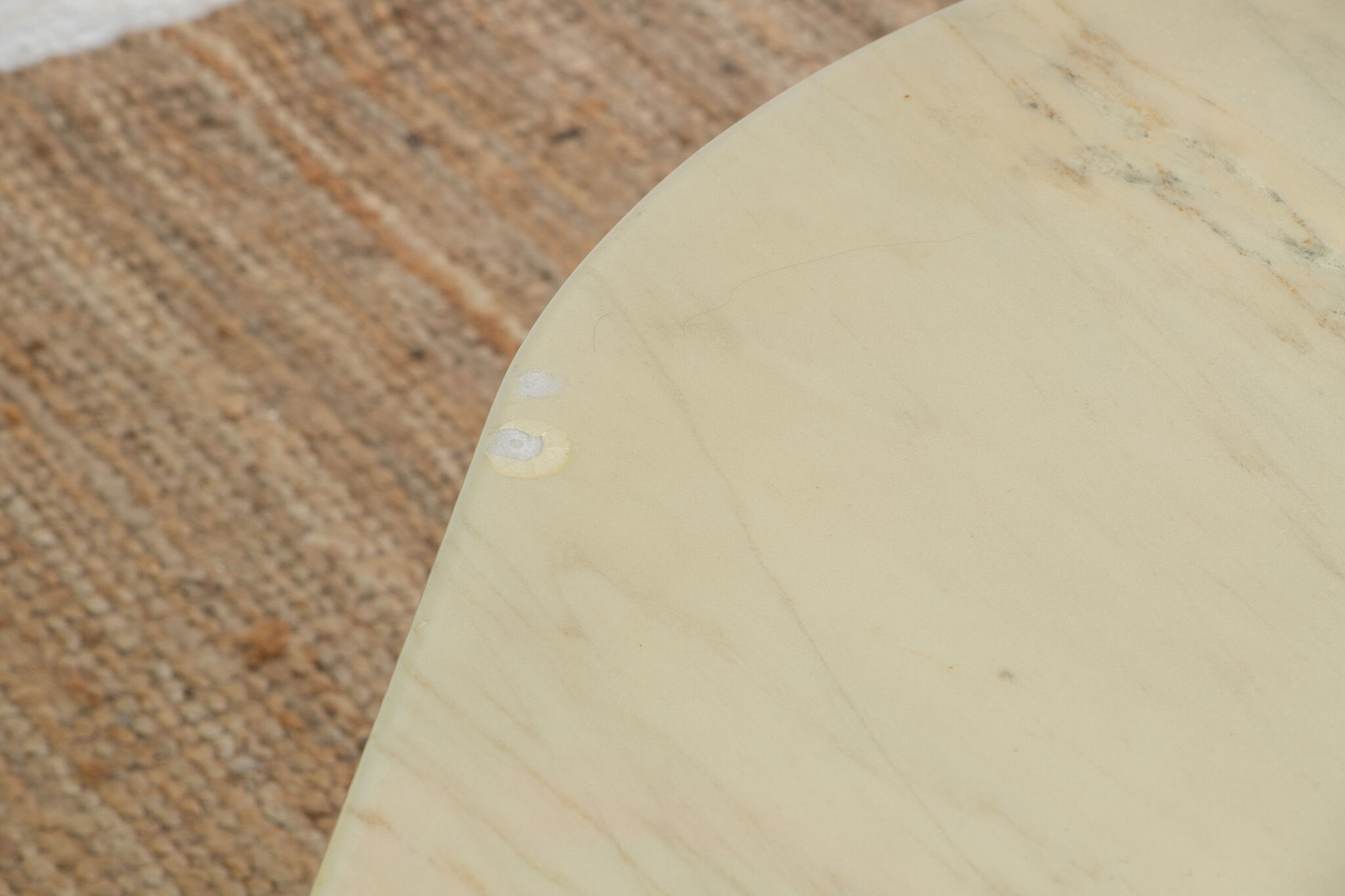 Table basse en marbre vintage – 126 cm