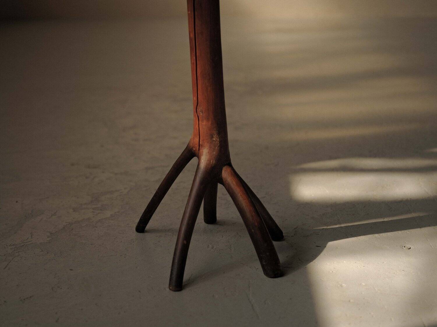 Solid wood side table, Art-Populaire, Auvergne, 19th century