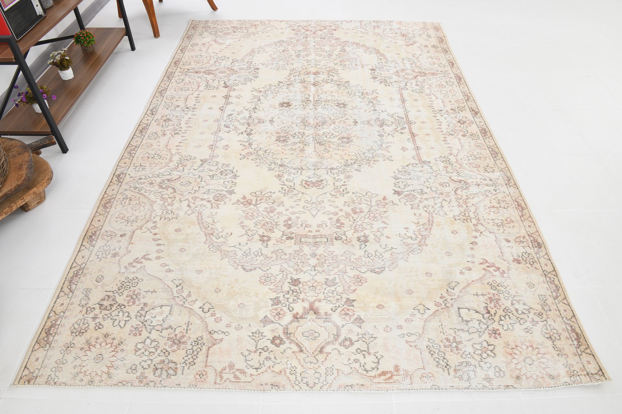 Tapis beige classique Distressed 282x193cm