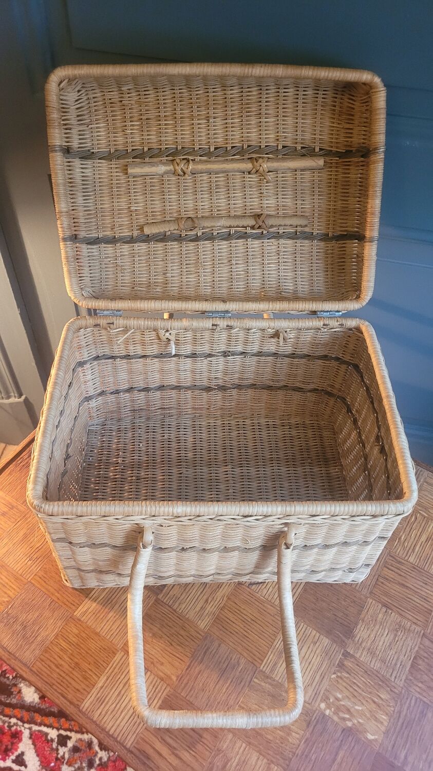 Rattan suitcase 70's