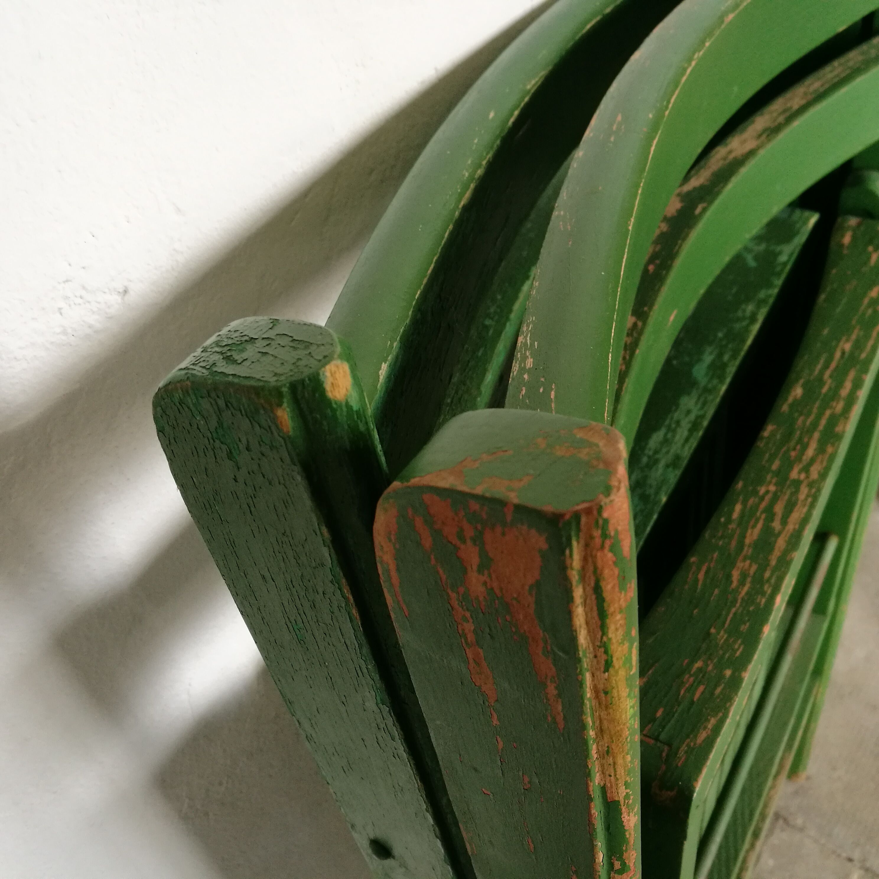 Set of 5 wooden folding chairs