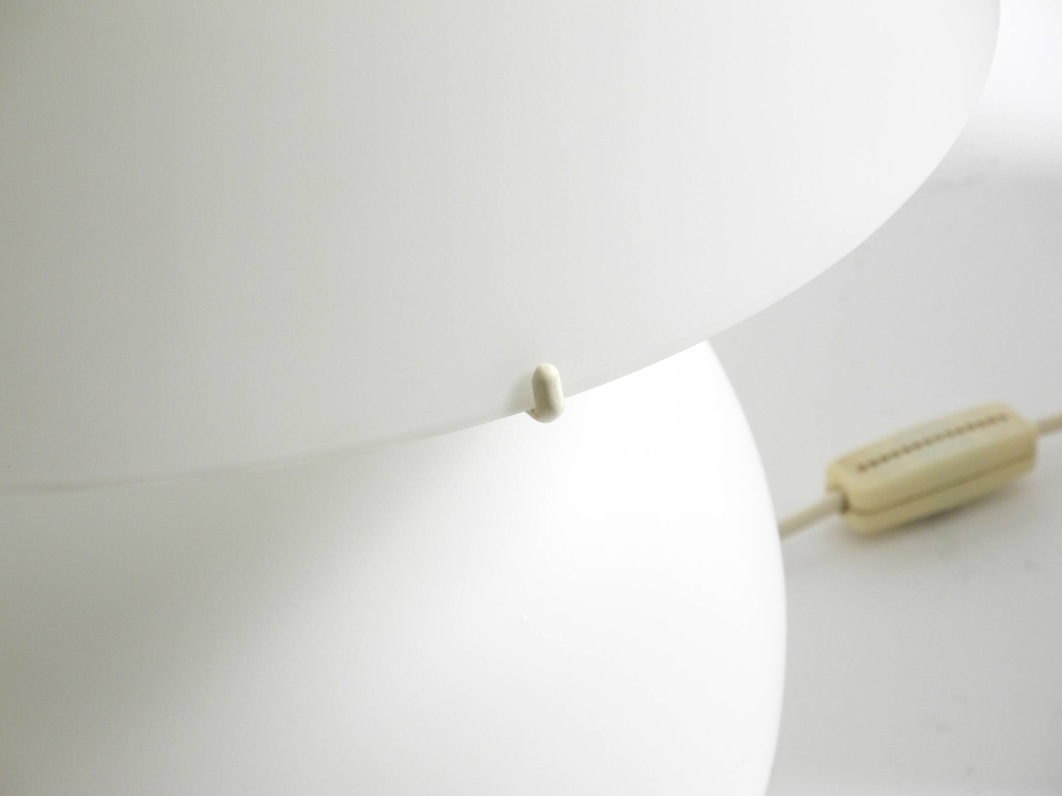 Lampes de table Leucos Paralume originales des années 1980, fabriquées en Italie | hauteur