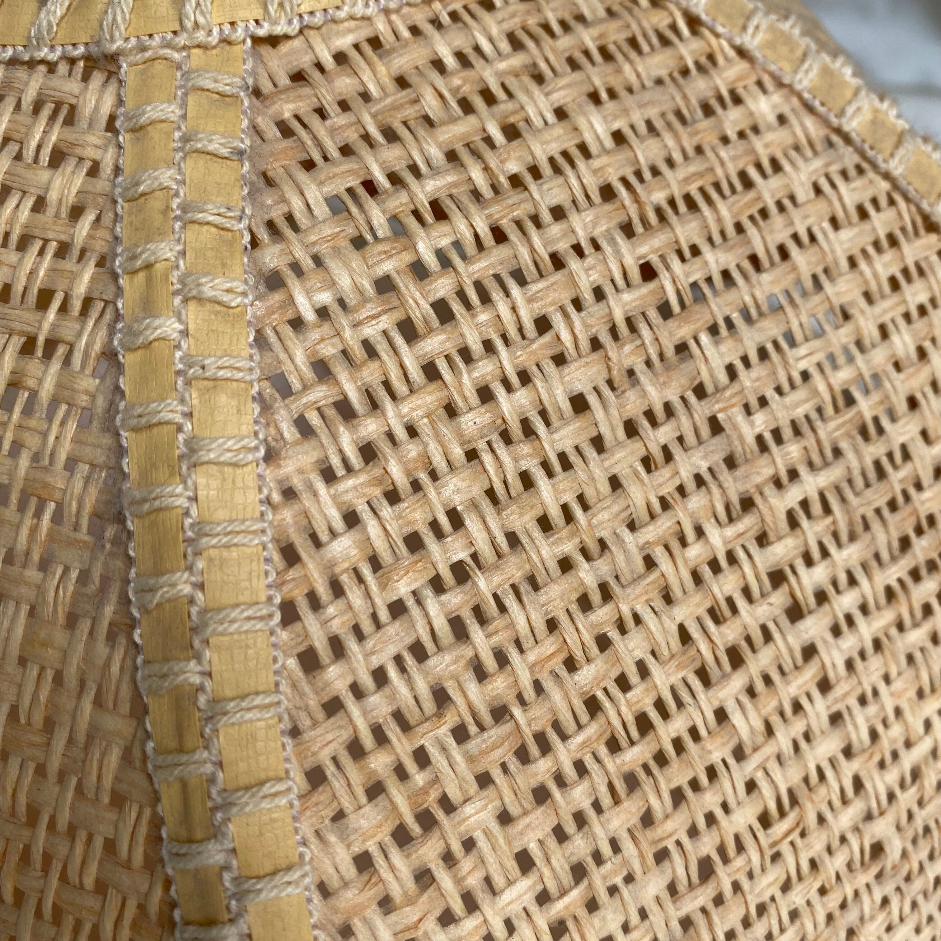 Vintage rattan flower pendant lamp