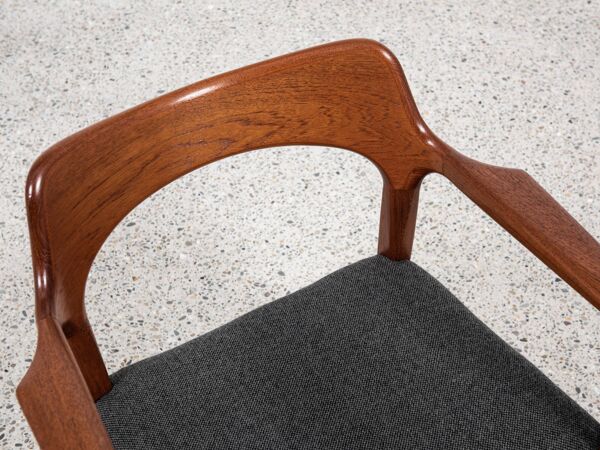 Chaise danoise vintage avec accoudoirs en teck par Arne Hovmand Olsen pour Mogens Kold 1960