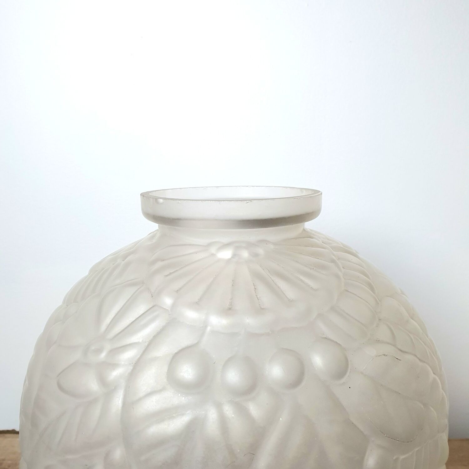 Art Deco vase floral decoration