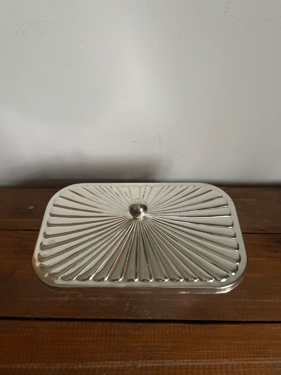 Butter dish