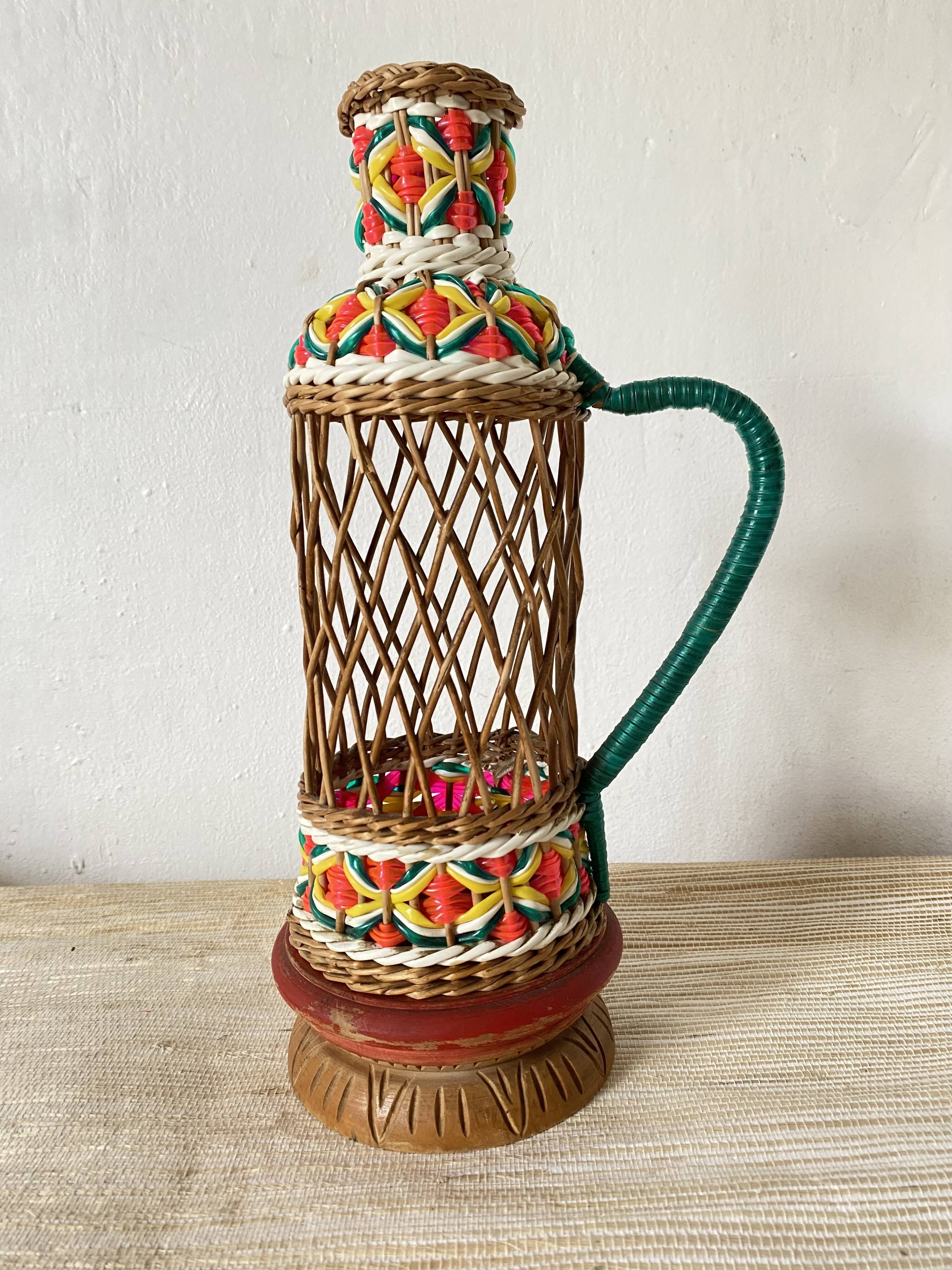 Carafe vintage en osier et scoubidou