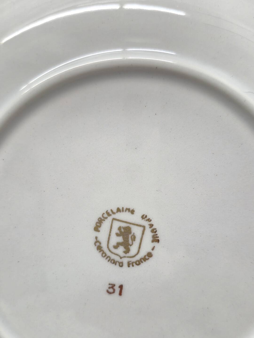 Set of 5 small flowered deep plates.