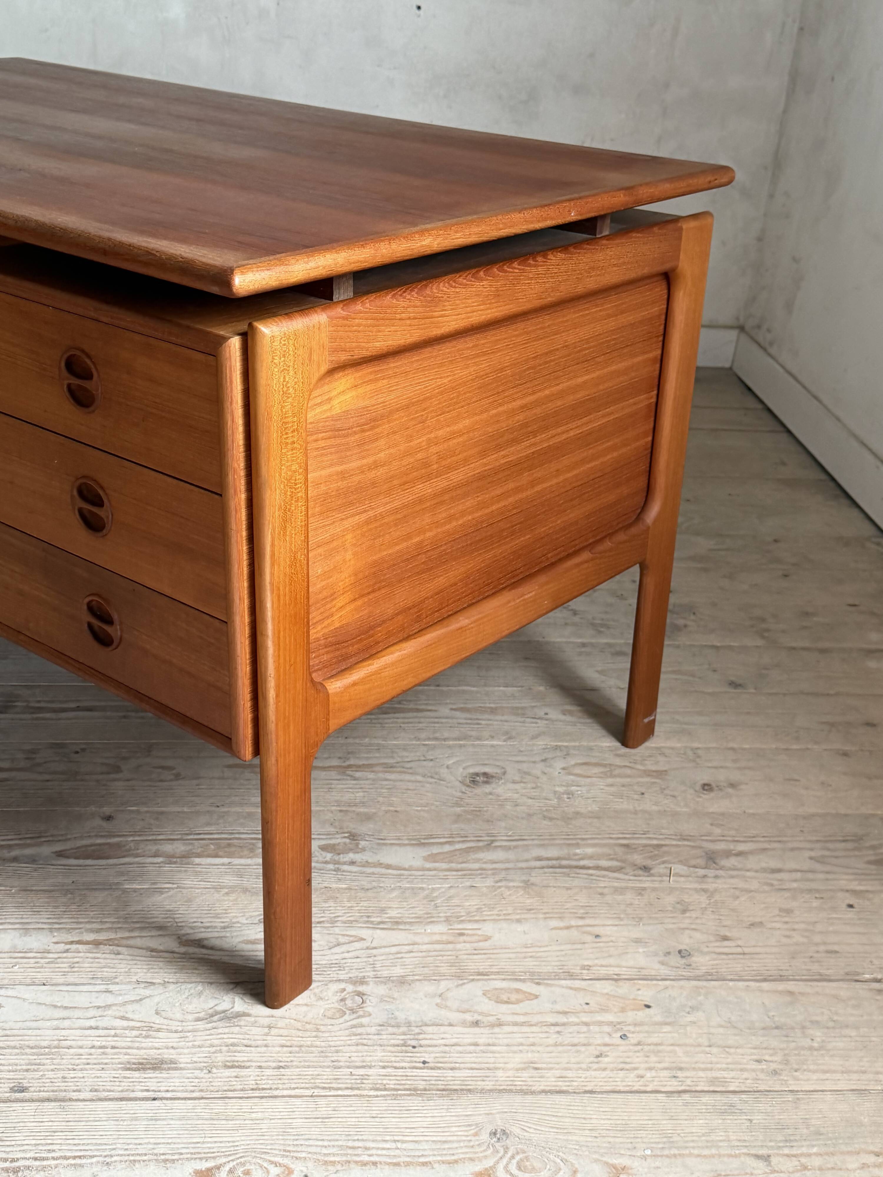 Bureau vintage scandinave teck,  Danemark