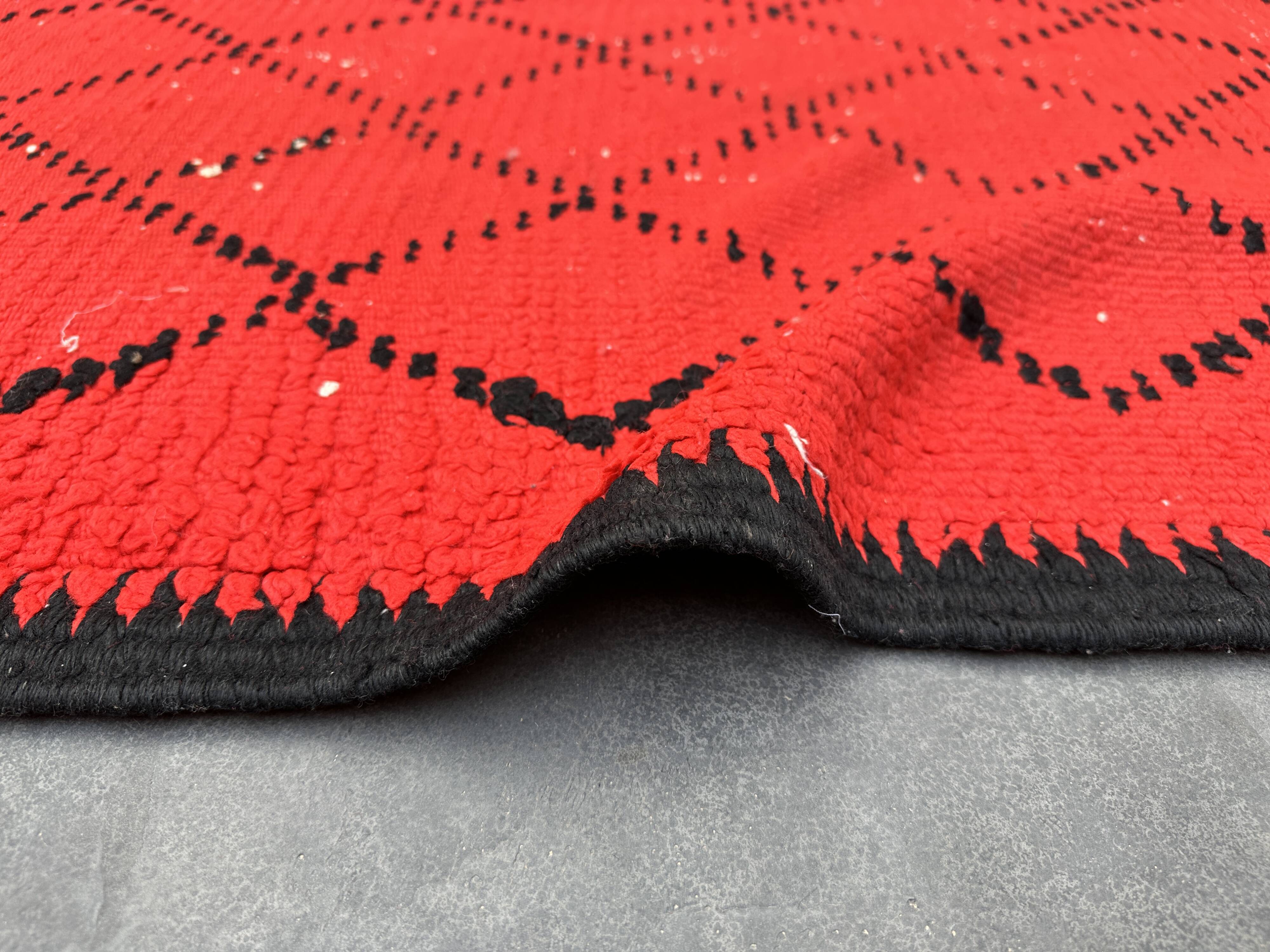 Moroccan carpet boujad red - 152 x 355 cm