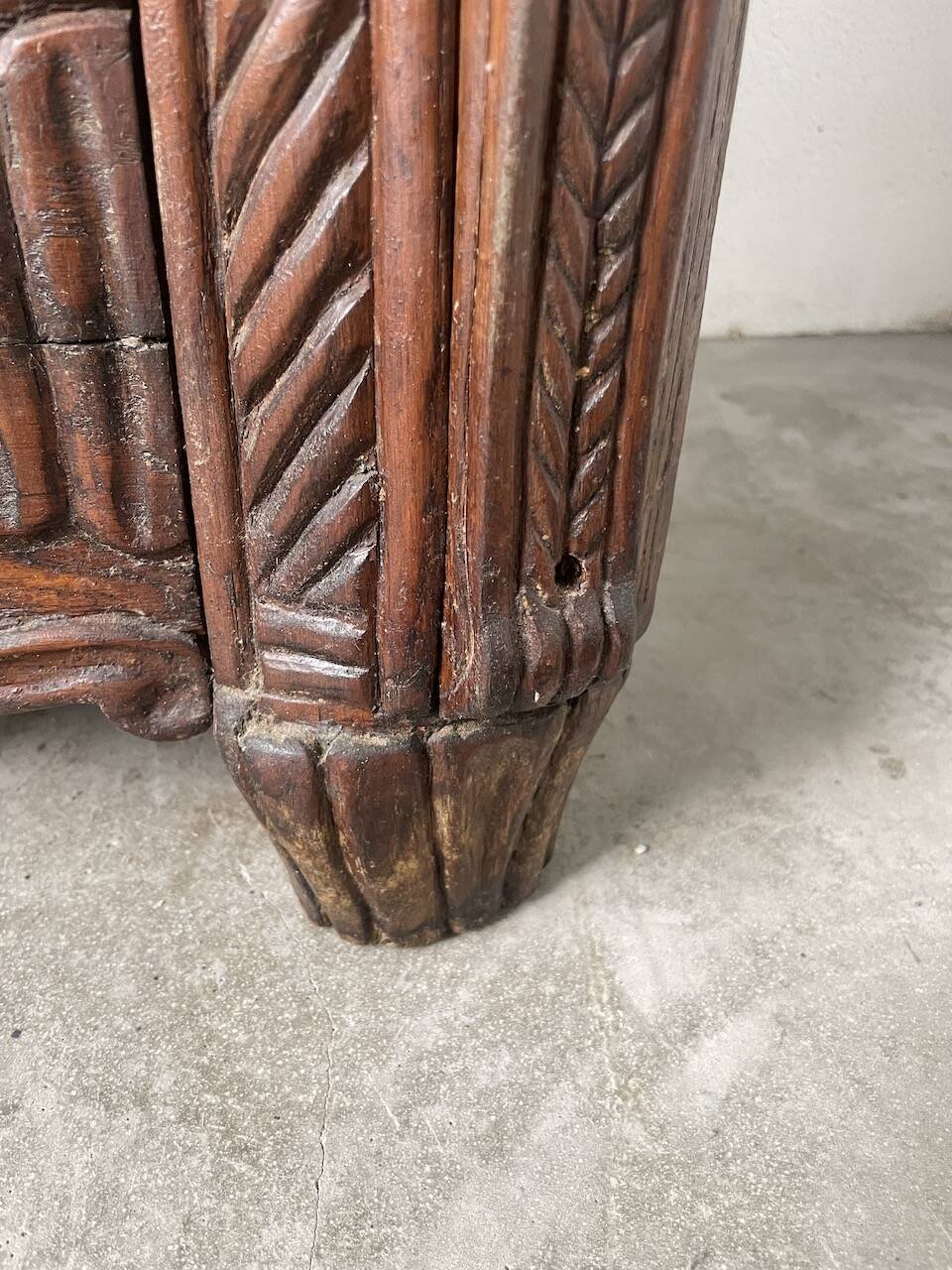 Auvergne brutalist folk art furniture 1890