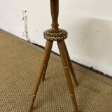 Wooden pedestal table / harness