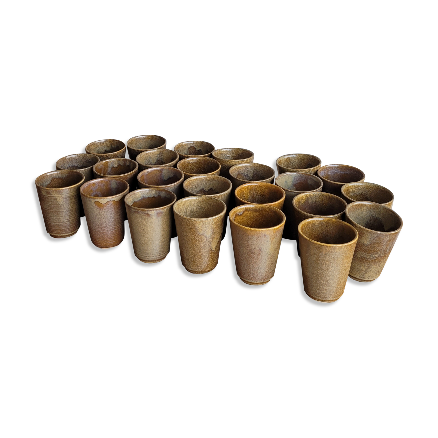 24 verres en grès marron vintage