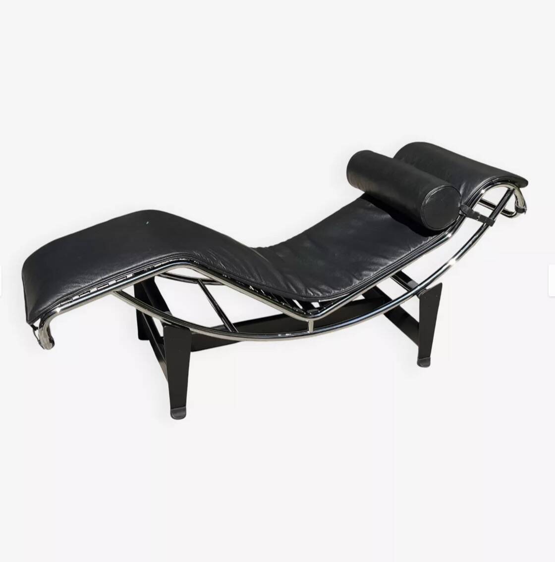 LC4 chair Le Corbusier