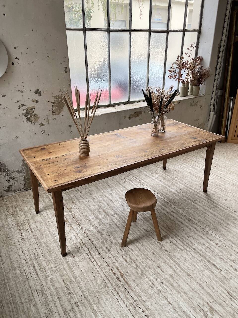 Farmhouse table with spindle legs 2m