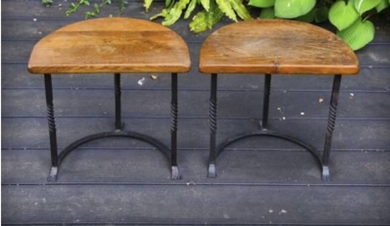 Paire de tables  chêne et fer forge des années 30, Art déco
