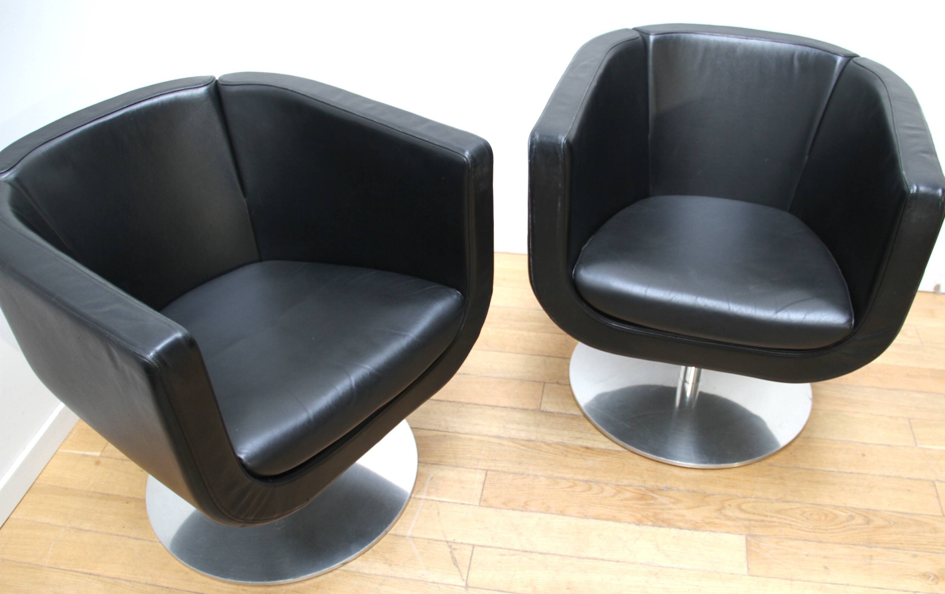 Paire de fauteuils tulipe B&B Italia