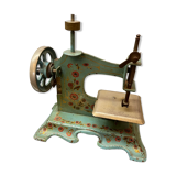 Miniature sewing machine