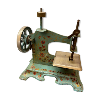 Miniature sewing machine