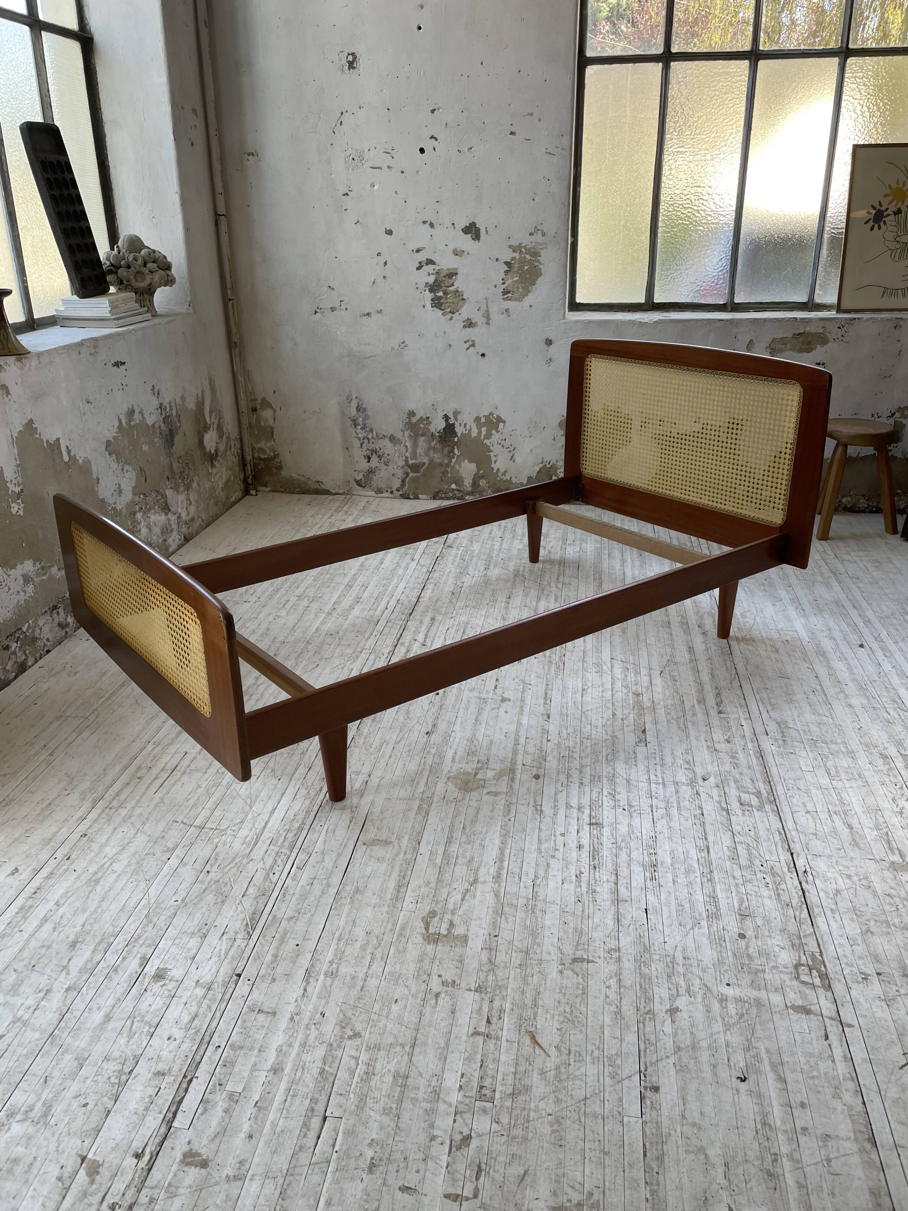 Lit Roset SNA teck et cannage 1 place