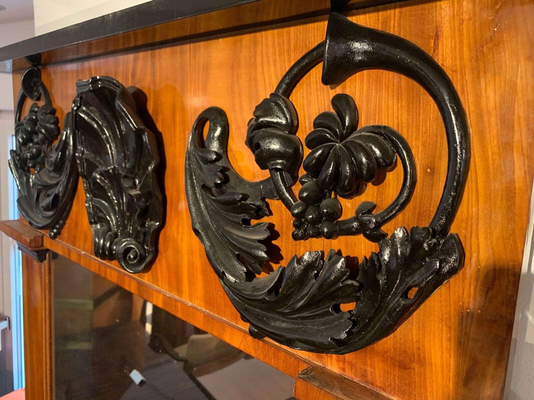 Miroir Empire, Acajou, Décor Sculpté Ébène, Sud de l'Allemagne, vers 1810