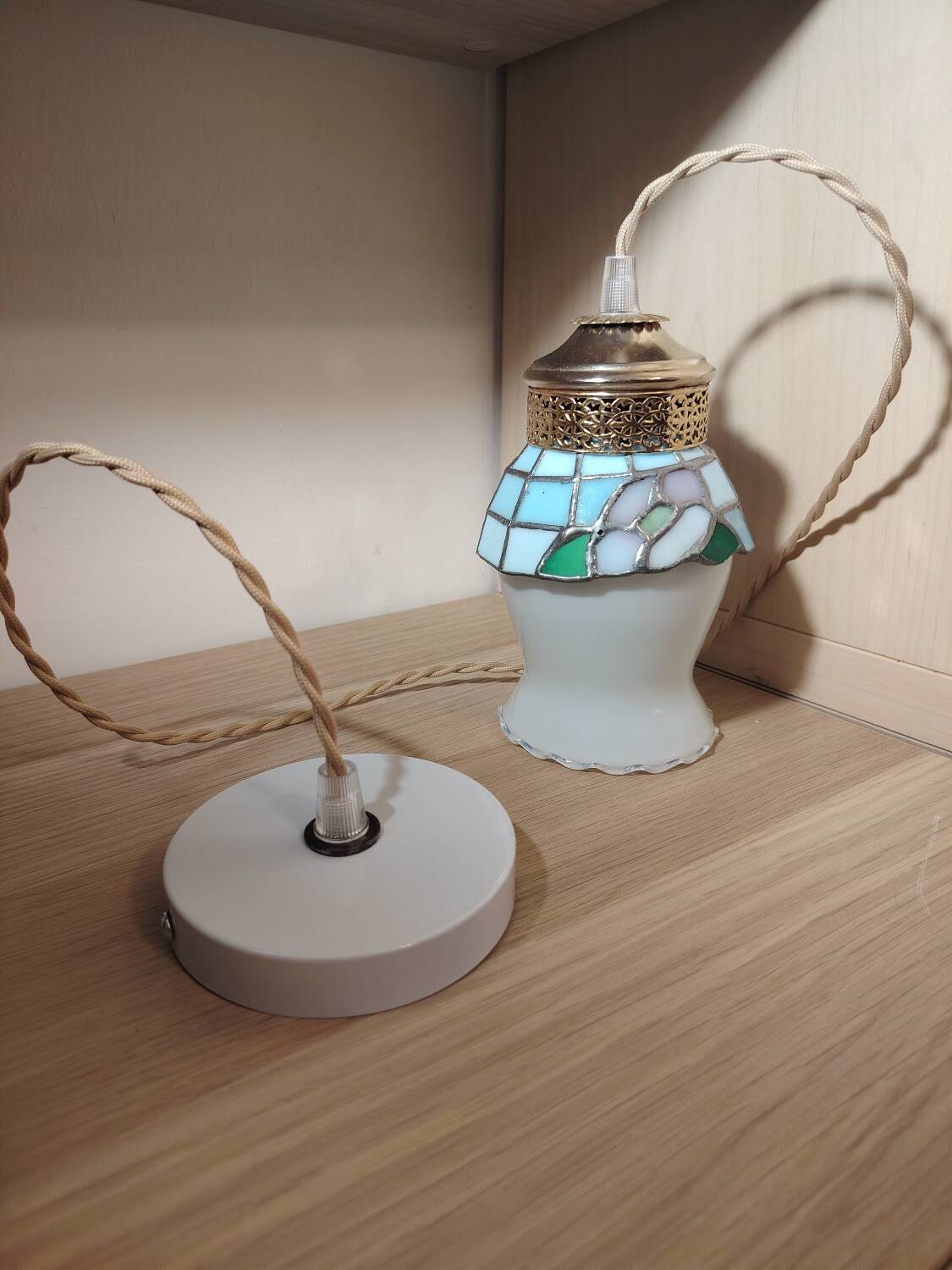 Crowned stained-glass opaline