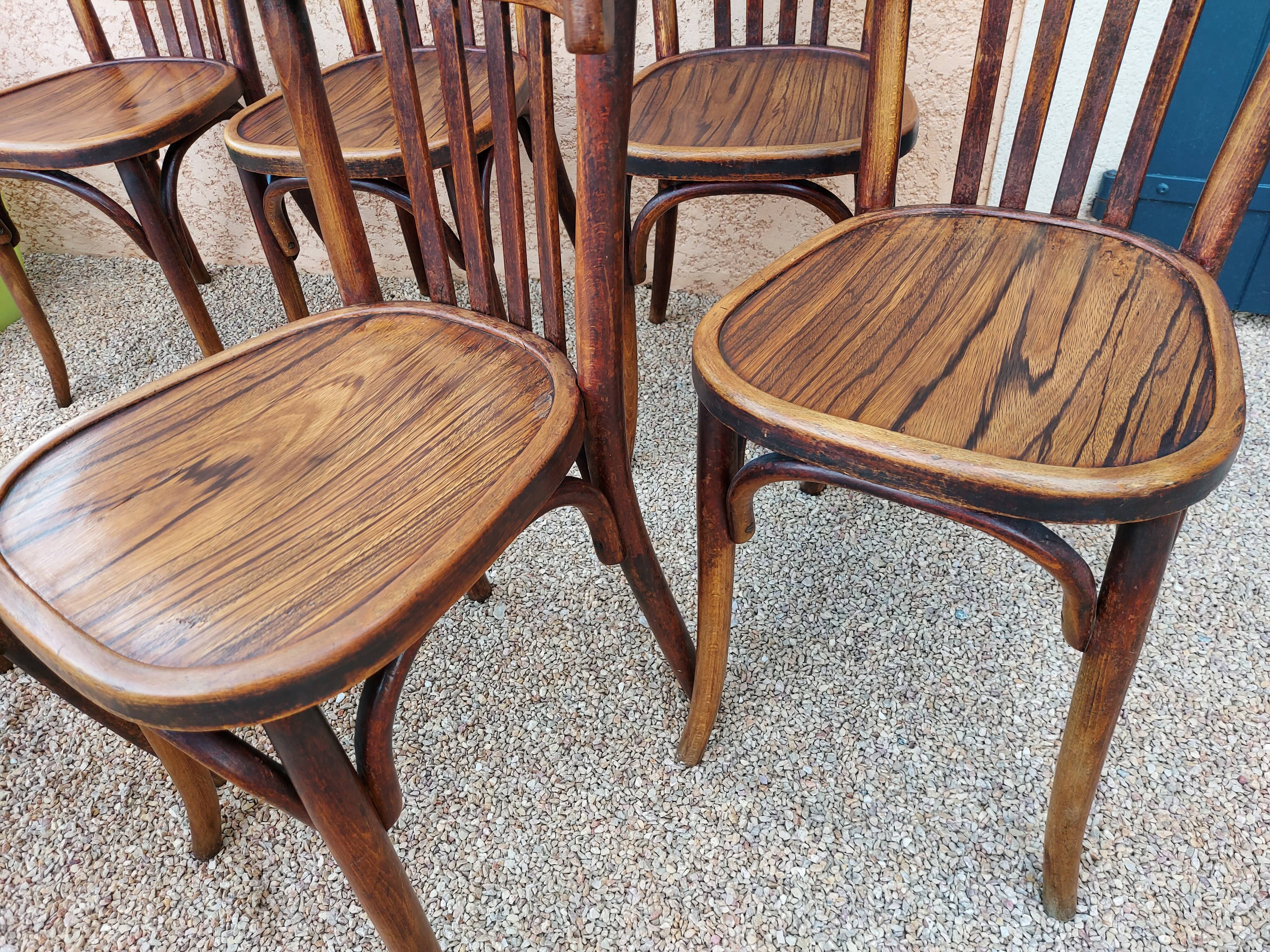 Suite de 6 chaises de Bistrot Baumann années 1930